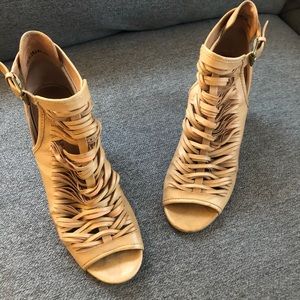 Chinese laundry heels